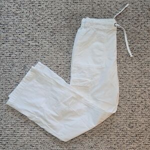 Hollister Women's White Cargo Pants